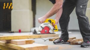 Der perfekte Küchenmonteur: Wenn aus einer Baustelle endlich Ihr Zuhause wird